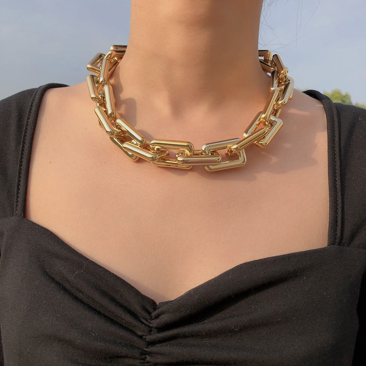 Elevate Your Style with Our Minimalist Choker Necklace - Amaryllisstores