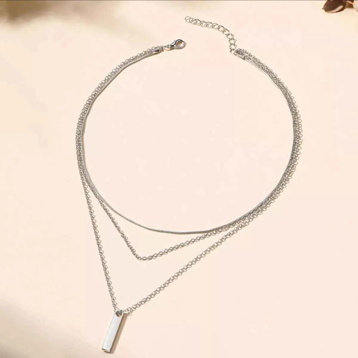 Three Layered Bar Pendant Necklace