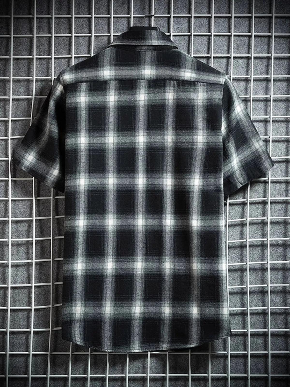 Men's Plus Size Plaid Button Up Short-Sleeve Shirt
