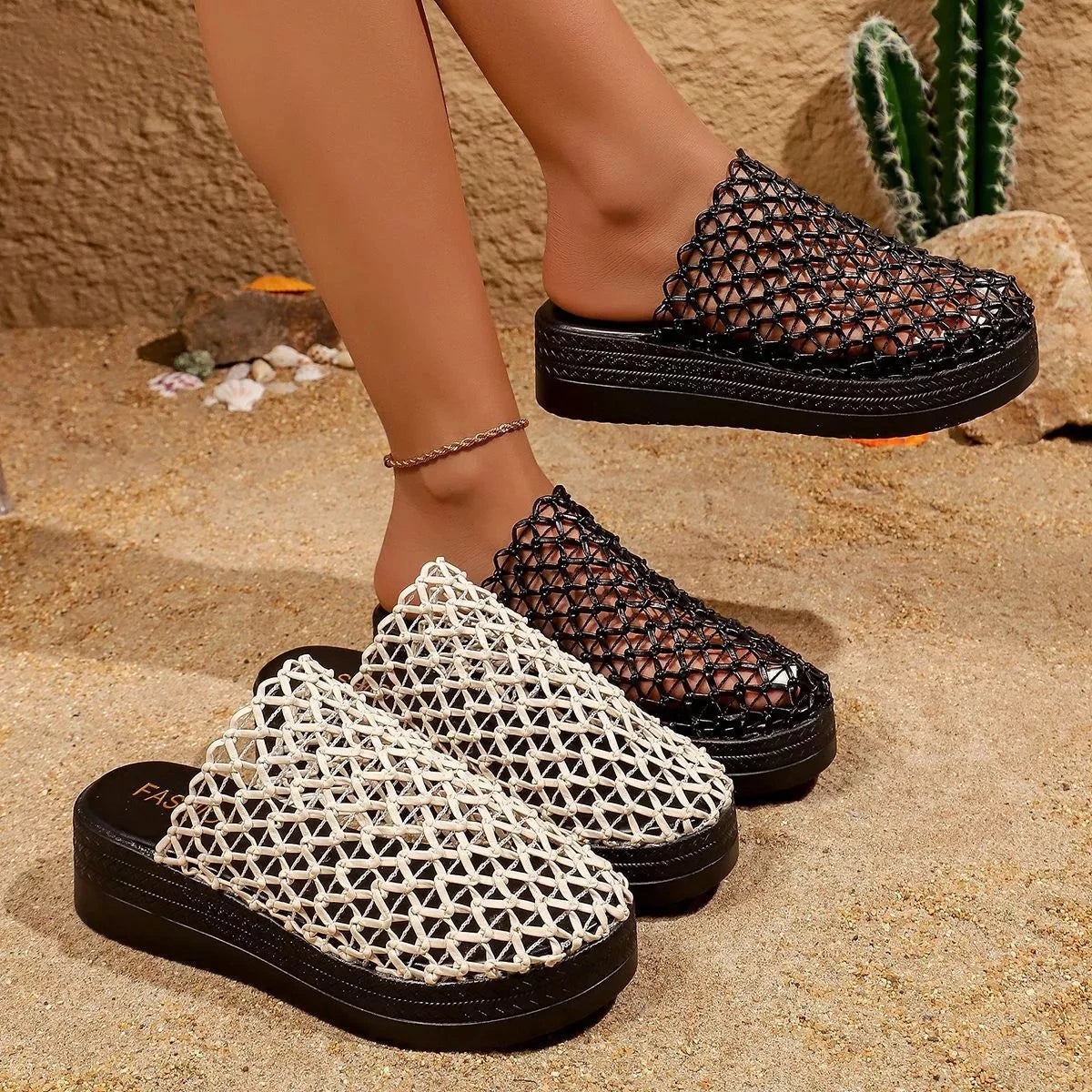 Round Toe Platform Sandals