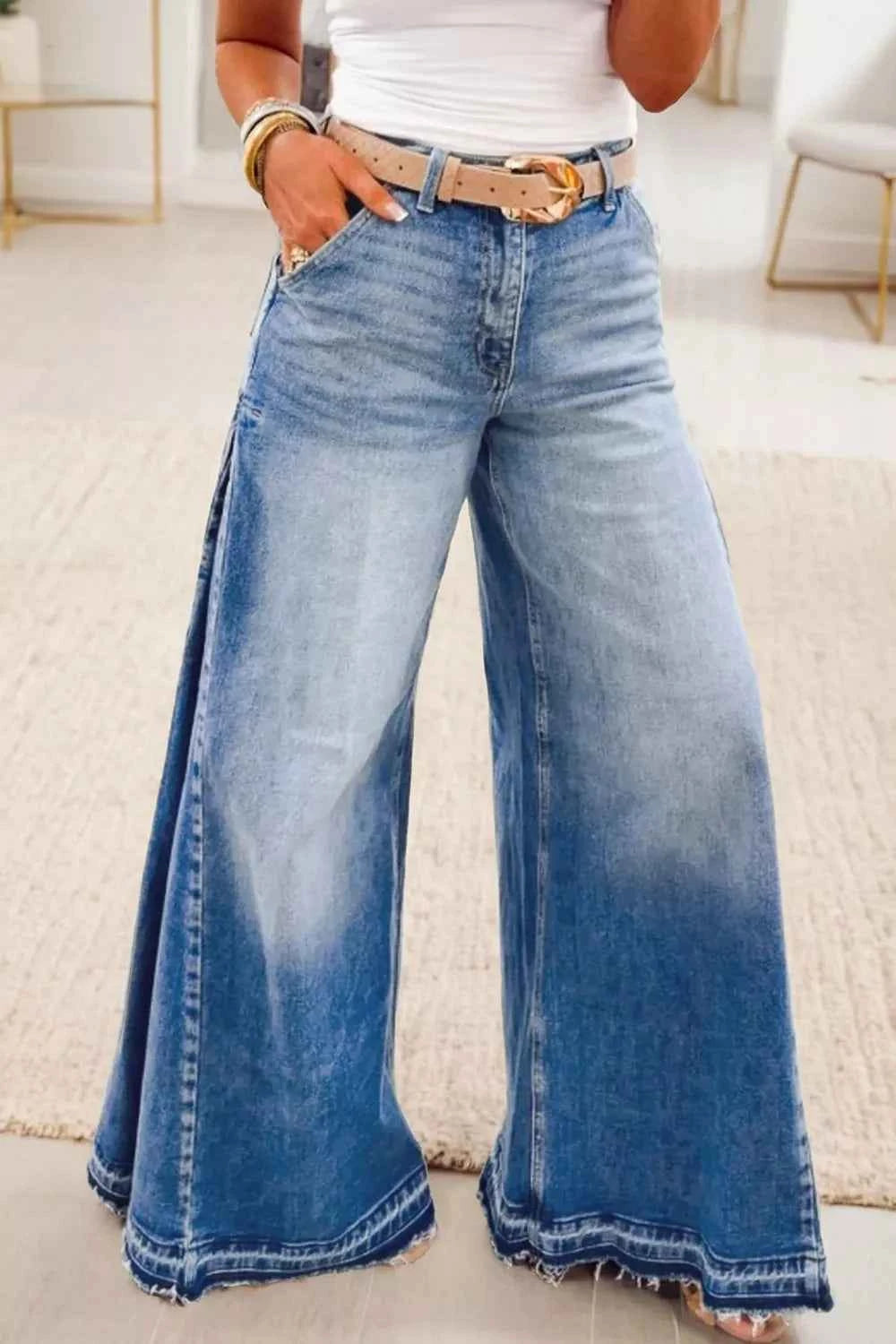 Side Seam Gathering Flare Leg Jeans