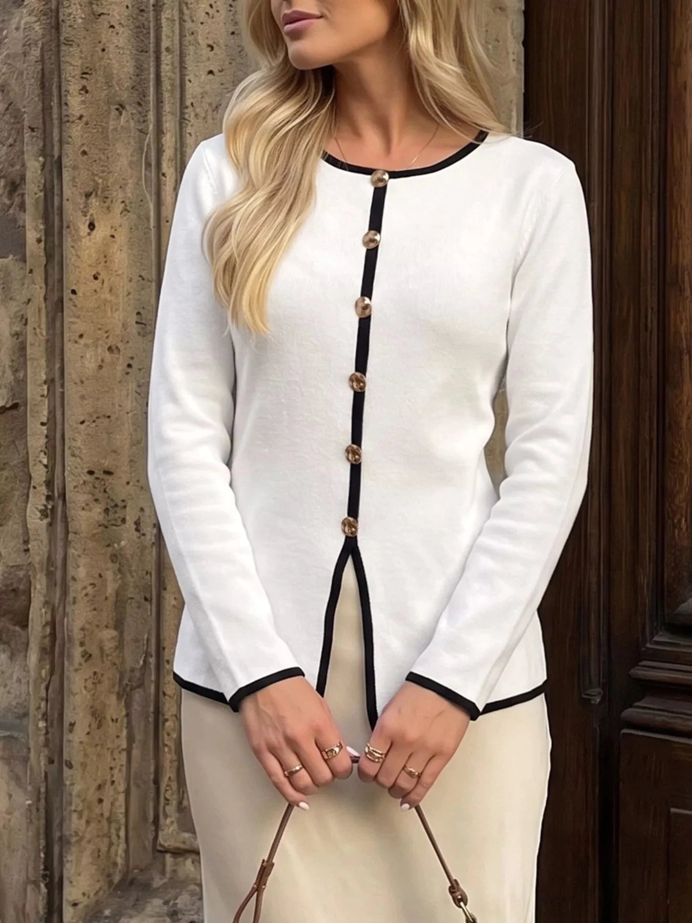 Contrast Trim Button Decor Knit Top