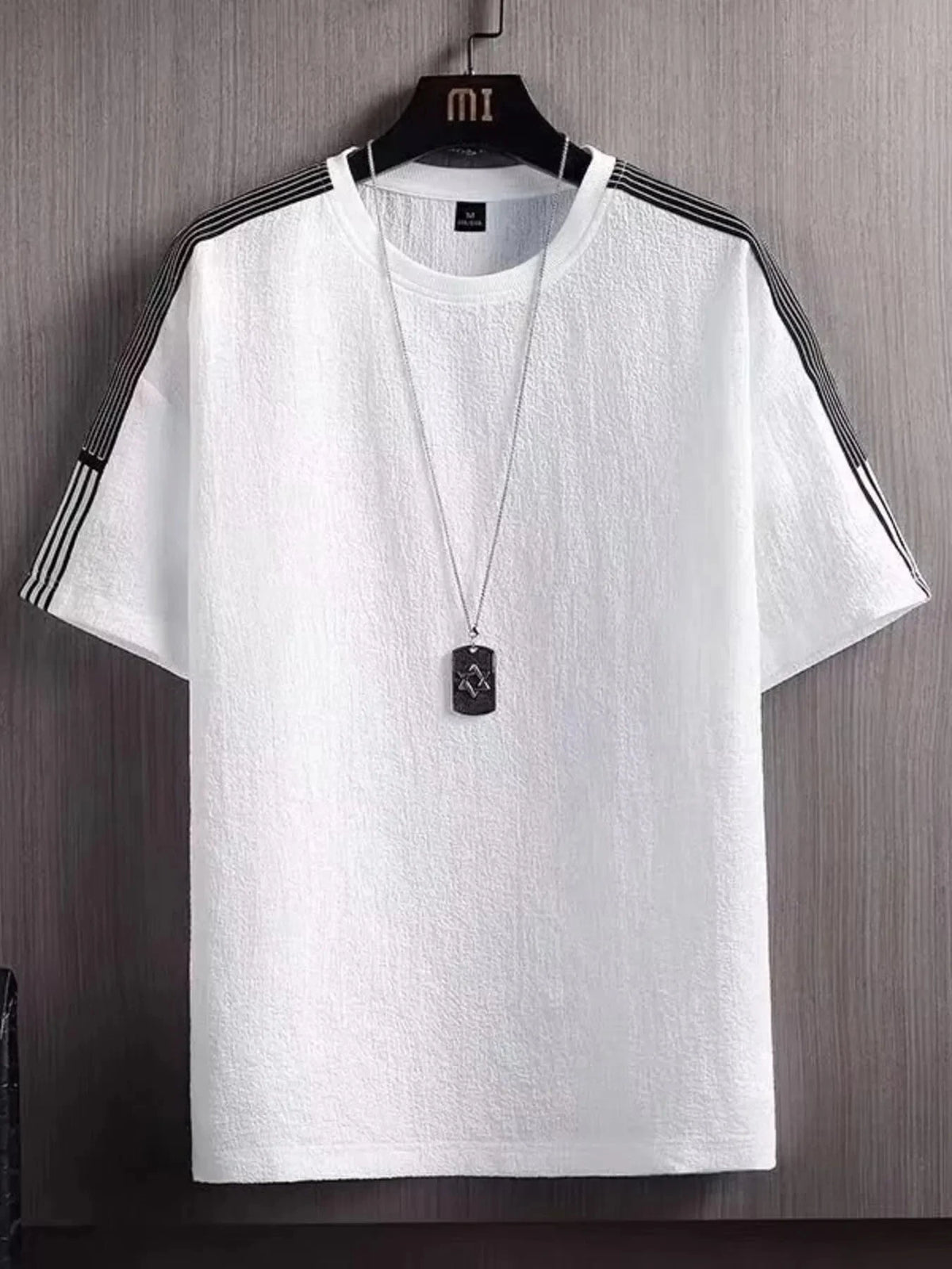 Men's Plus Size Textured Round Neck T-Shirt