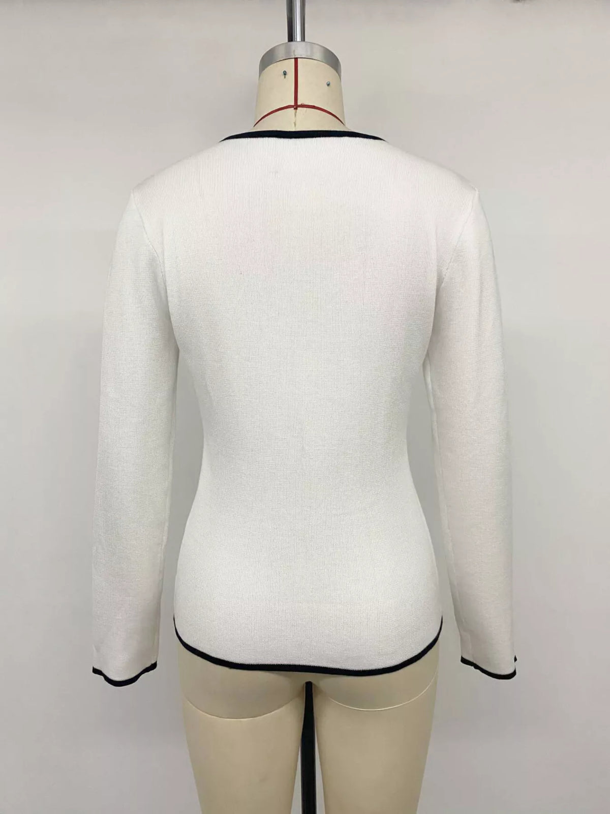 Contrast Trim Button Decor Knit Top