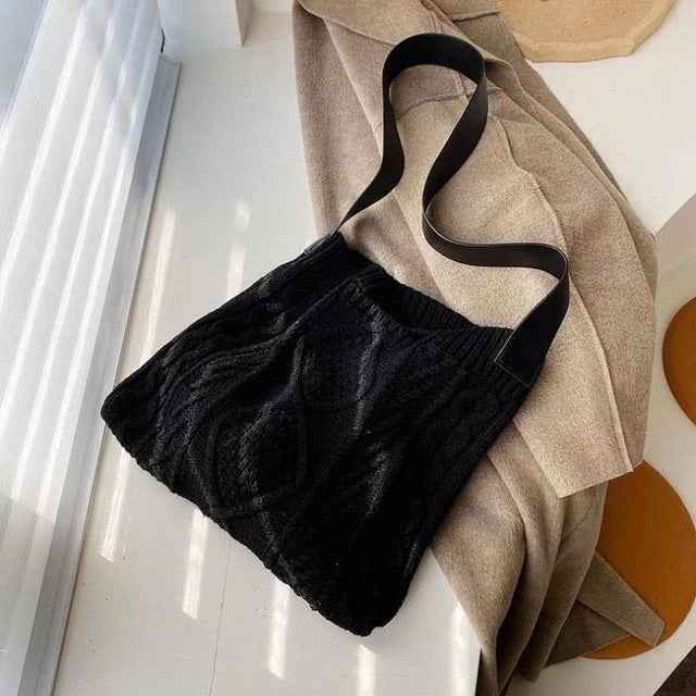Vintage wool knitted woven shoulder bag