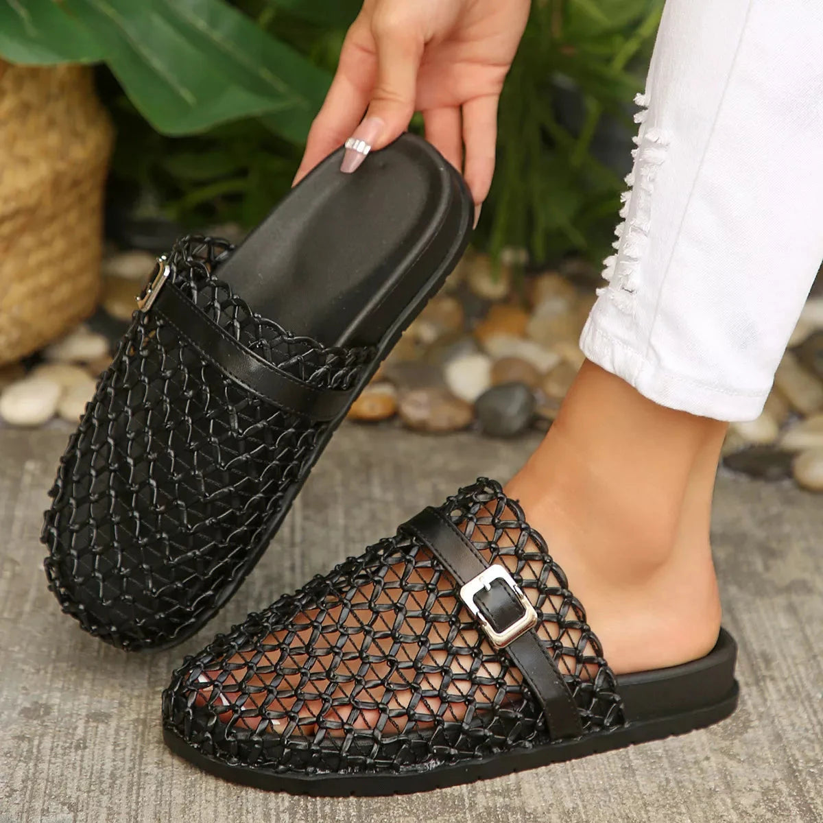 Breathable Buckle Decor Sandals