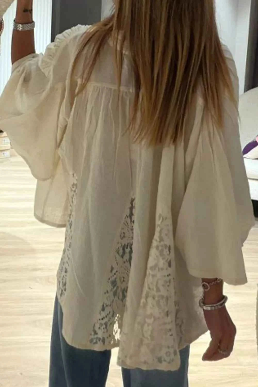 Sheer Lace Splicing Detail Bracelet Sleeve Loose Flowy Shirt