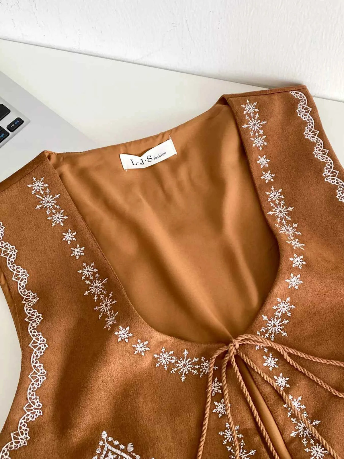 Embroidered Tassel Vest Coat